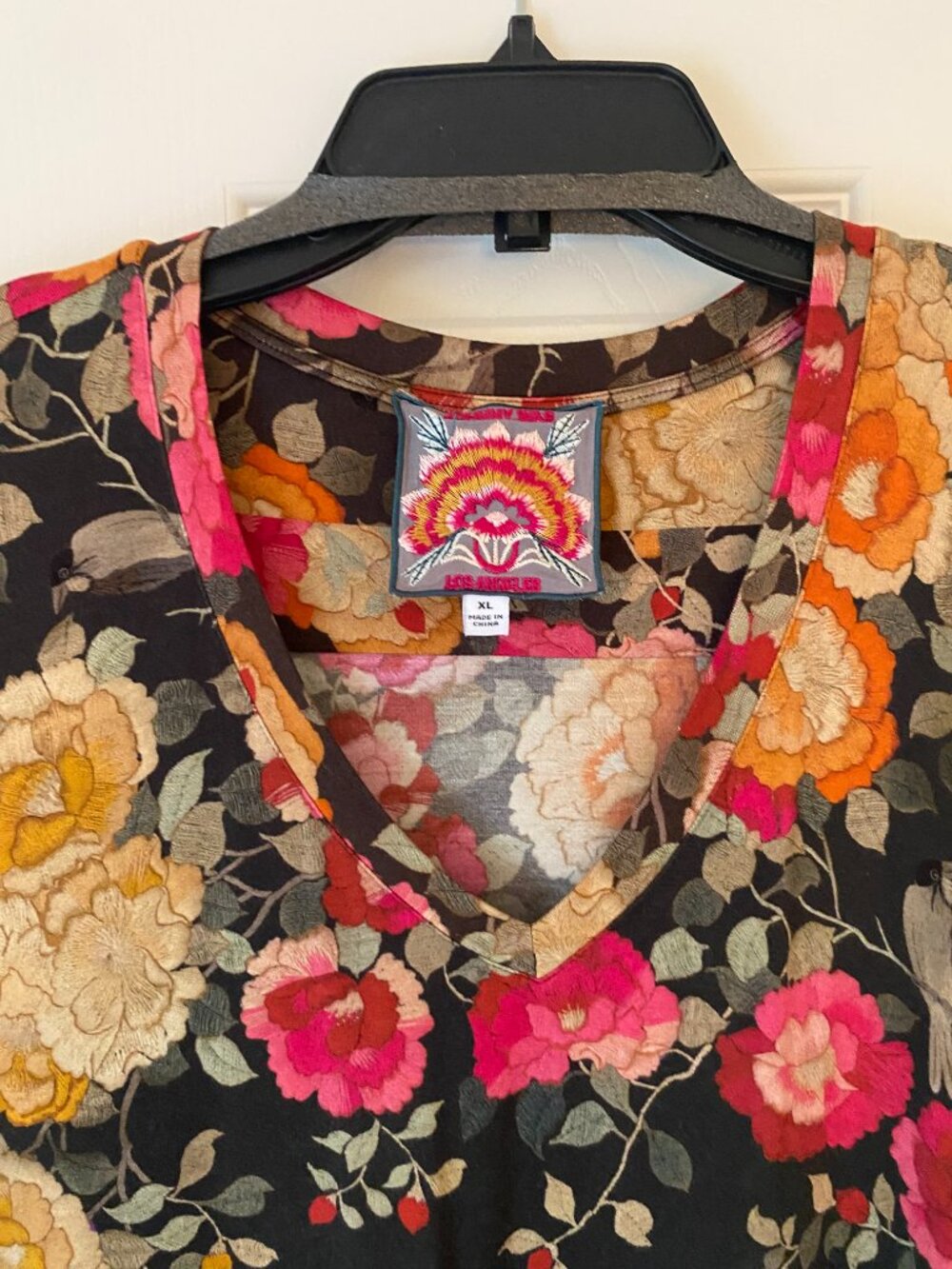 Johnny Was Cap-Sleeve rayon tunic - Picture 2 of 3